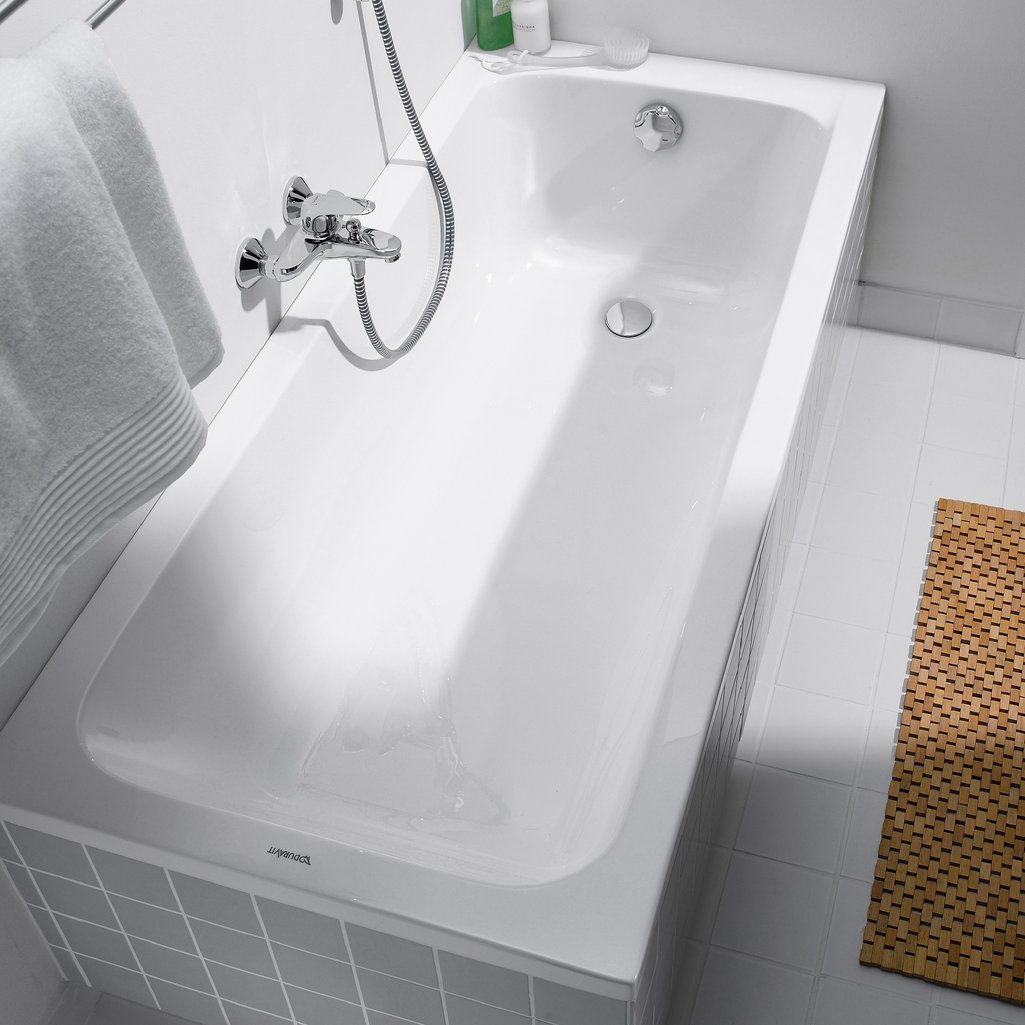 Duravit D-Code Badewanne mit 1 Rückenschräge