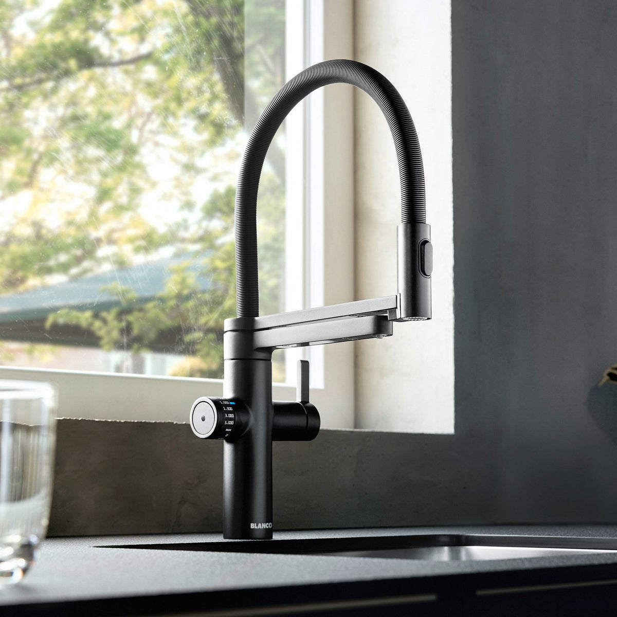 Blanco Evol-S Pro Küchenarmatur schwenkbar mit Filterfunktion