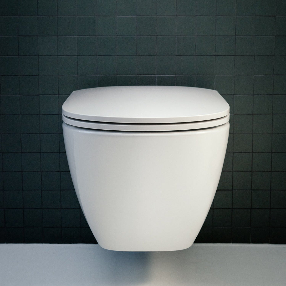 Laufen Lua Advanced Wand-WC "rimless" Tiefspüler mit Deckel